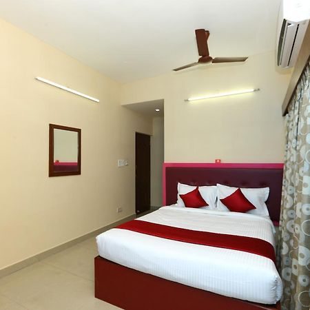 Oyo 8410 Rajeswari Tower Hotell Chennai Eksteriør bilde