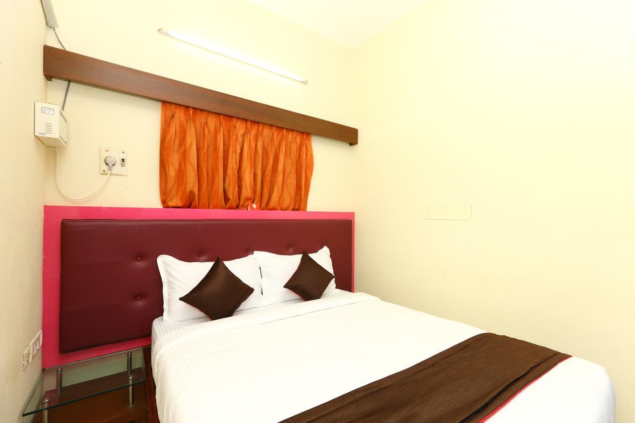 Oyo 8410 Rajeswari Tower Hotell Chennai Eksteriør bilde