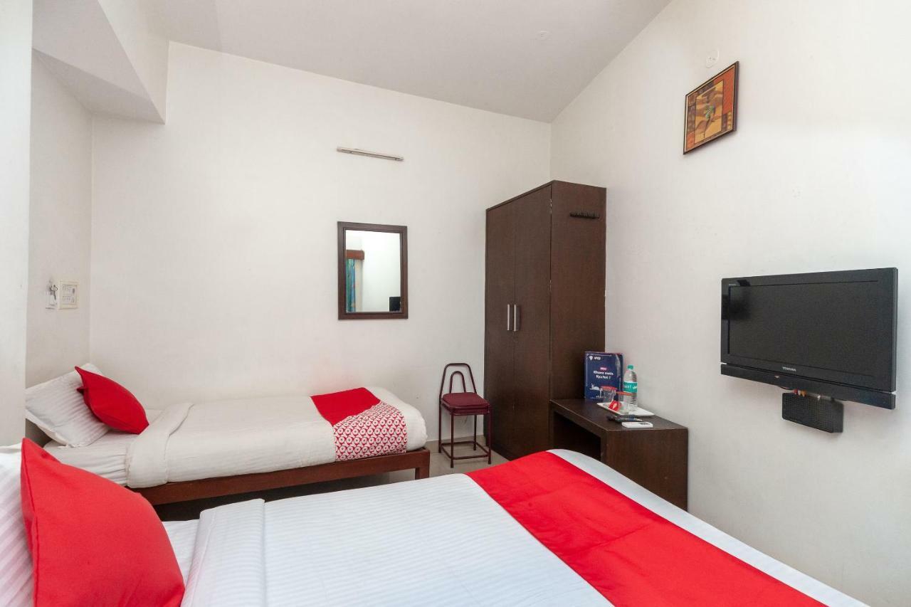 Oyo 8410 Rajeswari Tower Hotell Chennai Eksteriør bilde