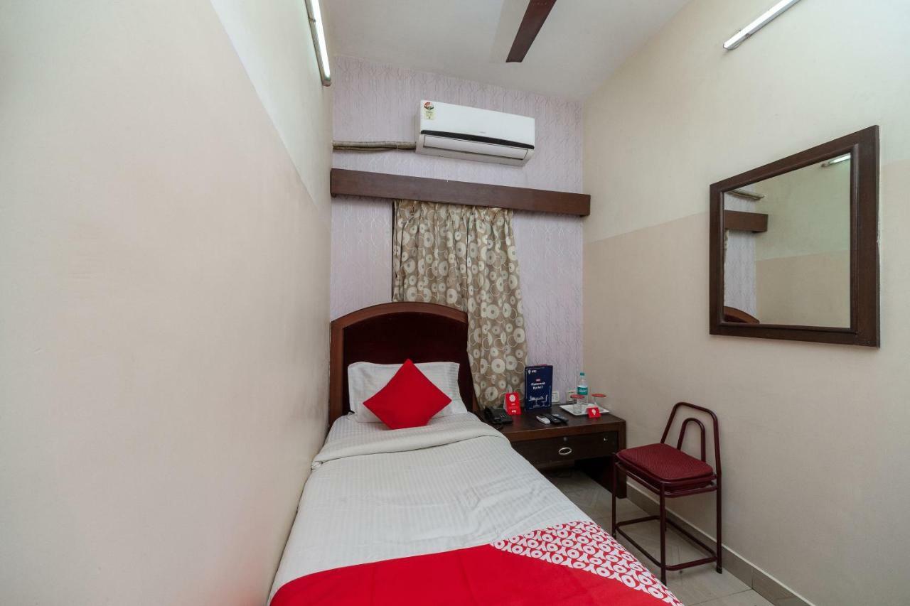Oyo 8410 Rajeswari Tower Hotell Chennai Eksteriør bilde