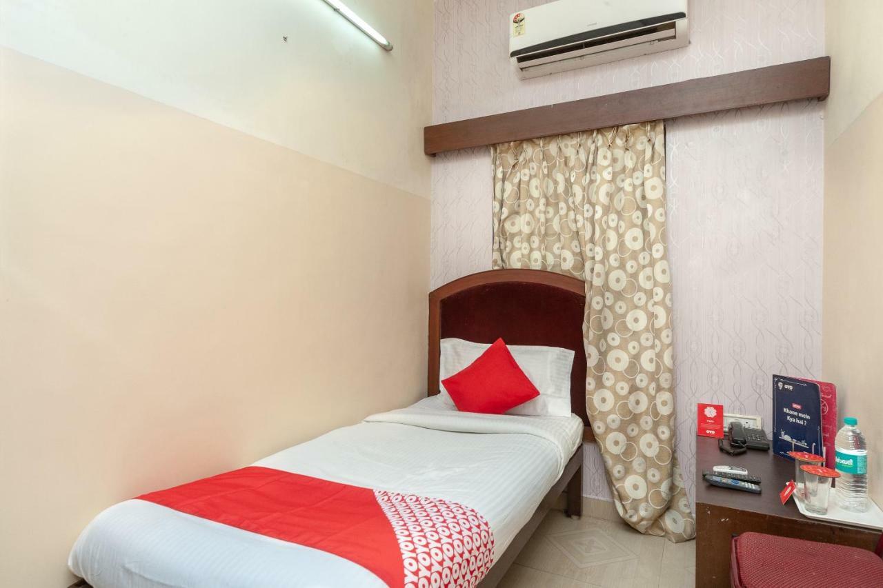 Oyo 8410 Rajeswari Tower Hotell Chennai Eksteriør bilde