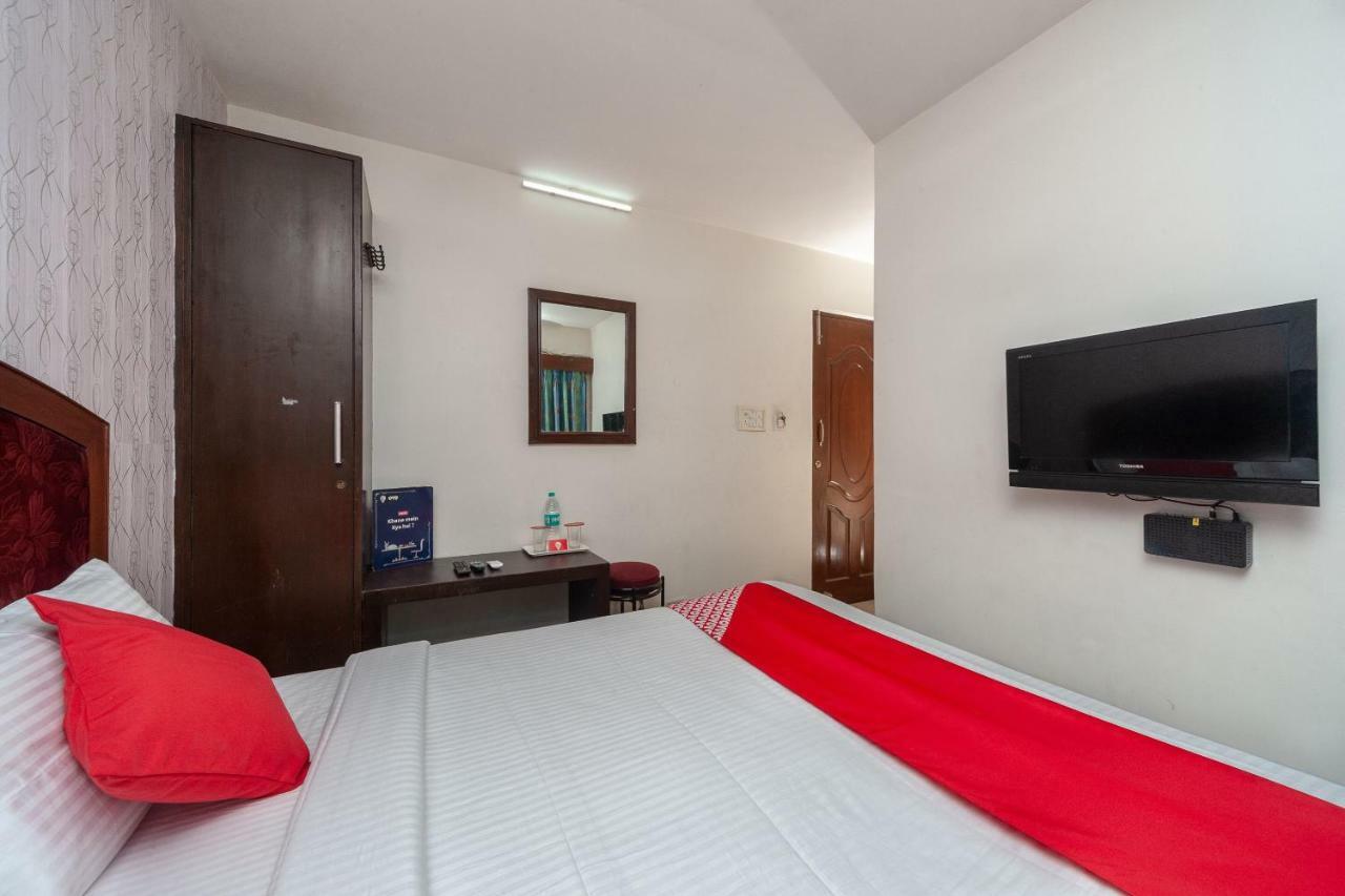 Oyo 8410 Rajeswari Tower Hotell Chennai Eksteriør bilde